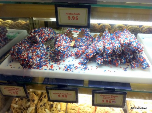patriotic Mickey Rice Krispie treats