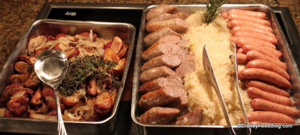 Roasted-Potatoes-and-German-Sausage-Biergarten-600x271.jpg