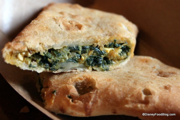 Spinach-and-Paneer-Pocket-600x399.jpg