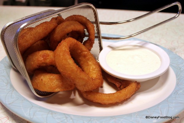 Onion-Rings-50s-Prime-Time-Cafe-600x400.jpg