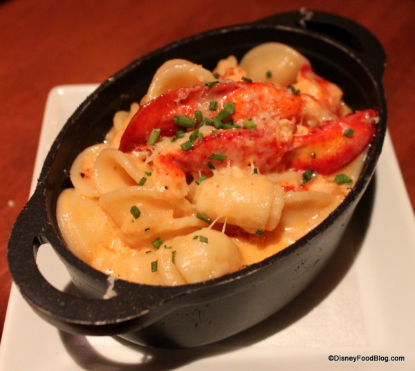 lobster-mac-and-cheese-Le-Cellier-600x53