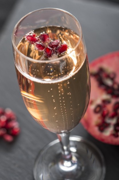 Sparkling-Pomegranate-Cocktail-France-wi