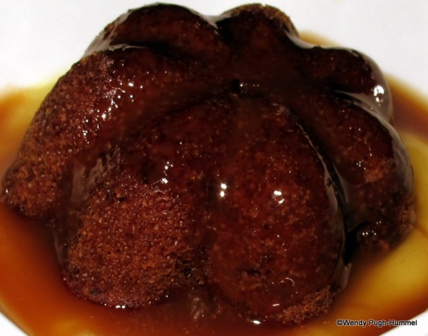 Sticky-Toffee-Pudding-Rose-and-Crown-600