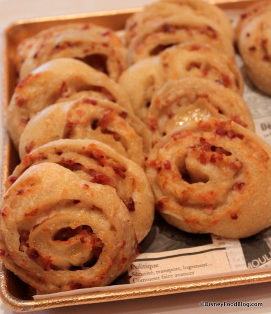 Savory-Pinwheels-with-Cheese-and-Bacon-P